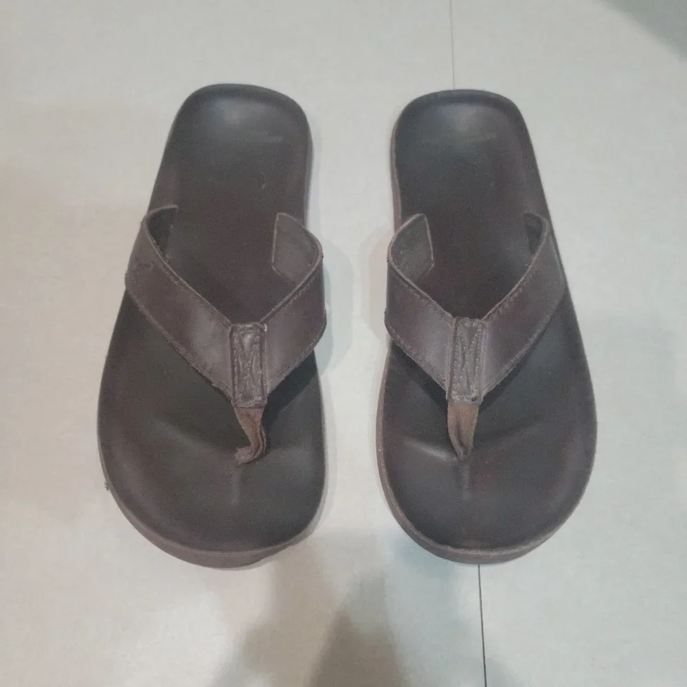 AE sandals size 11 - Picture 2 of 4